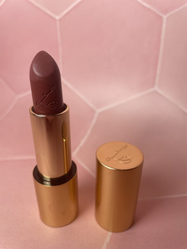 8 Best Nude And Pink Lipsticks For Every Occasion